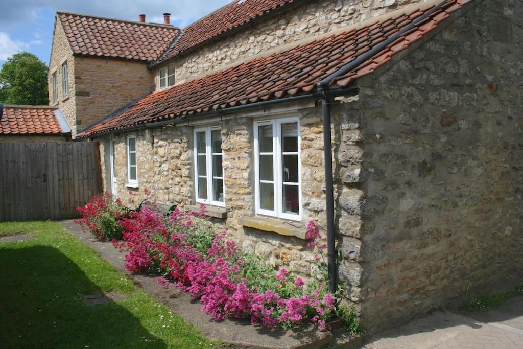 Pretty Yorkshire Stone Cottage Harome 외부 사진